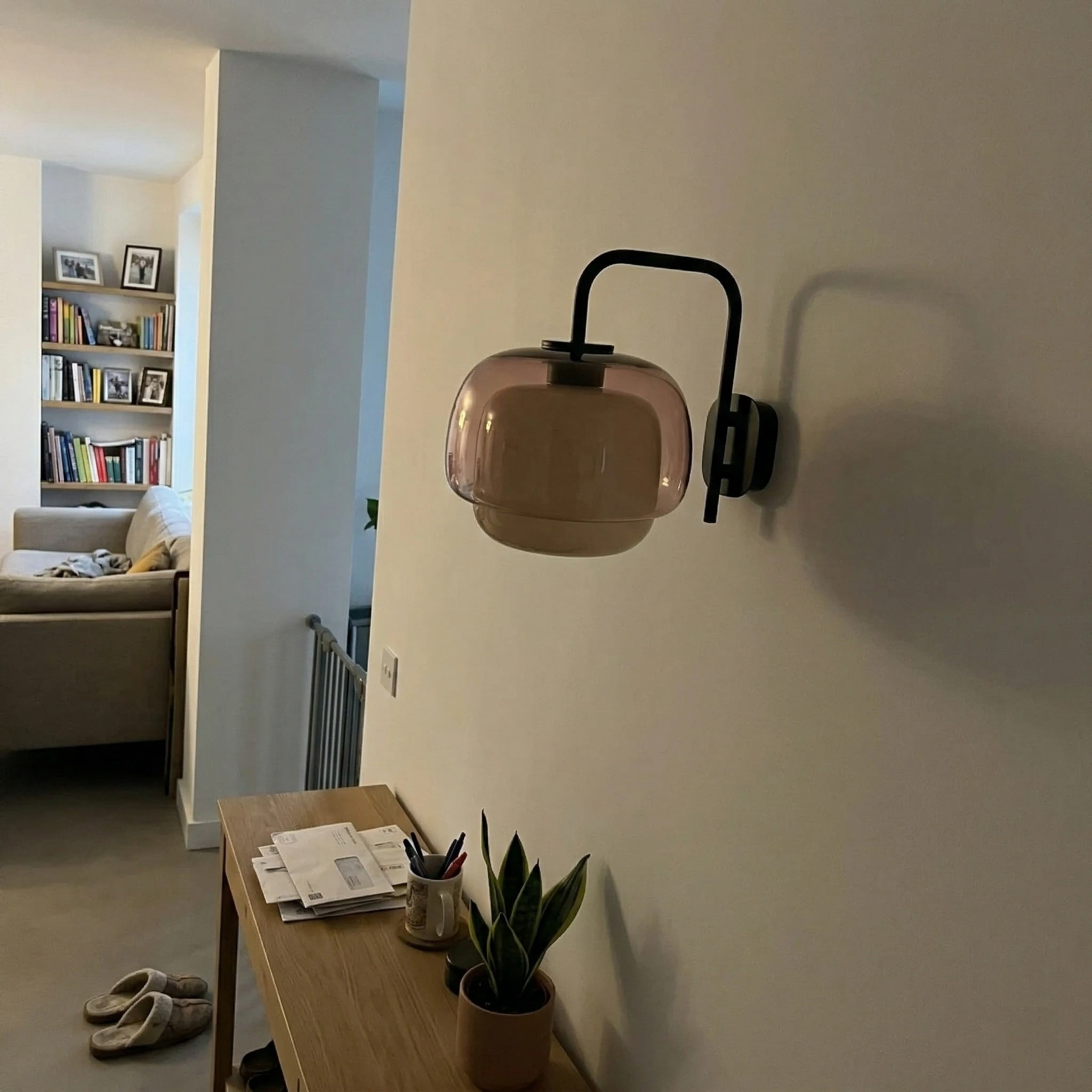 Klantenslaapkamer met Clinco wandlamp