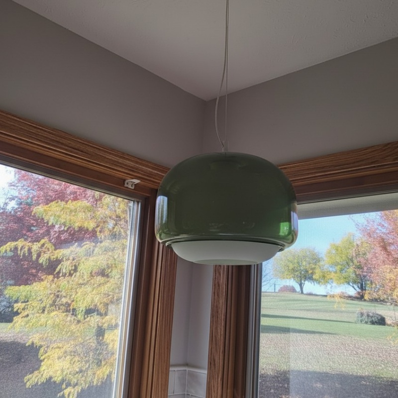 Customer feedback photo showing green Clinco pendant