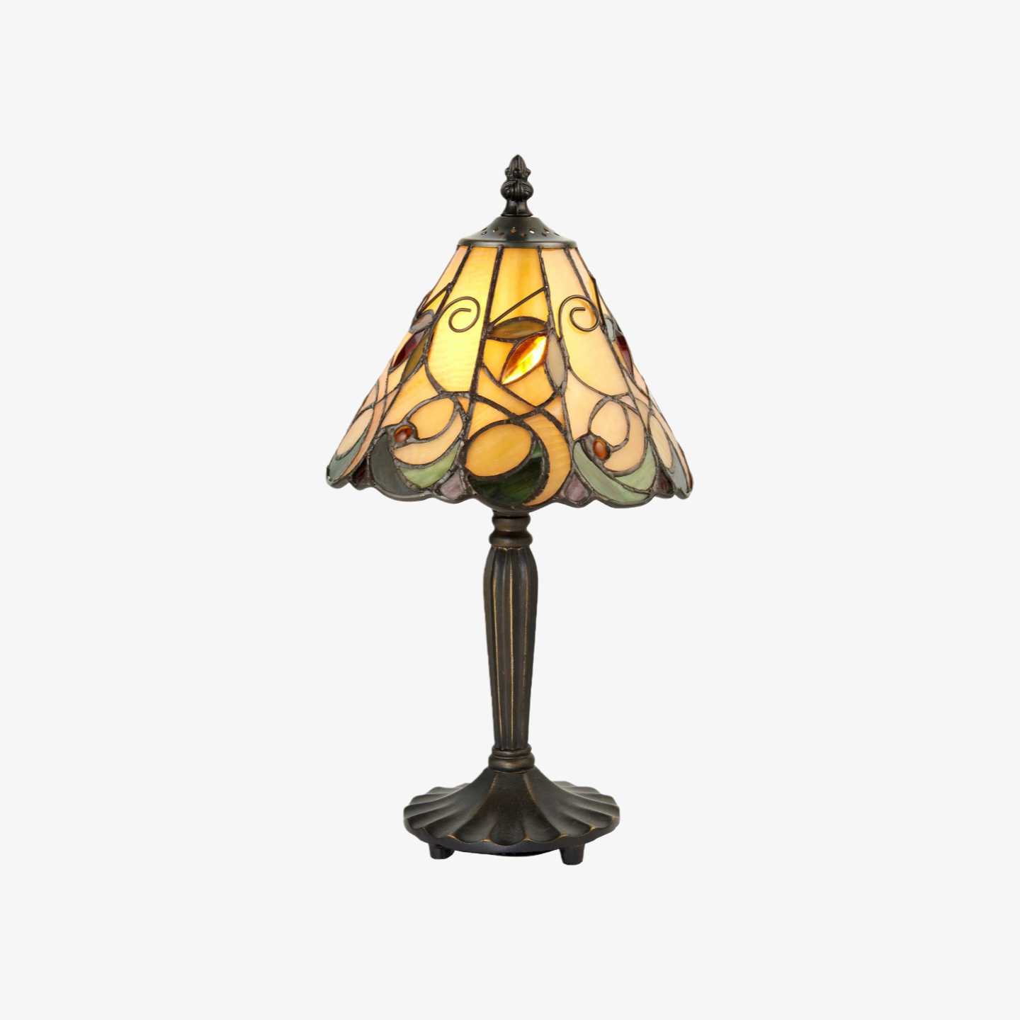 Ome Lighting Jamelia Tiffany Table Lamp