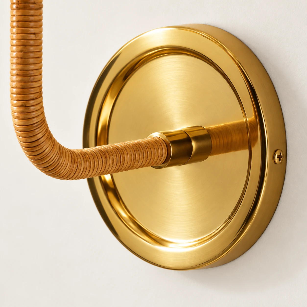 Generated close-up of the Glissum brass backplate and arm connection